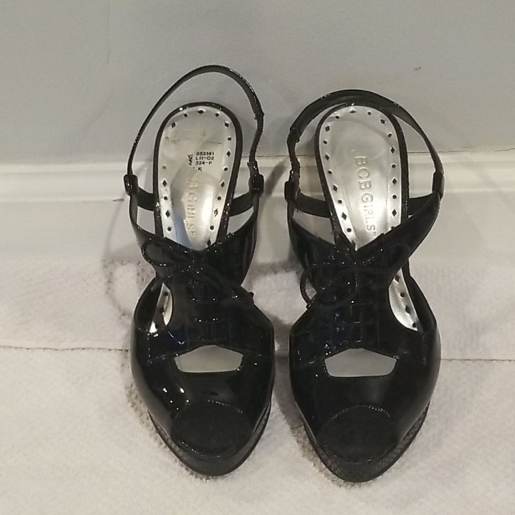 Bcbgirls*Black*Patent*Tuxedo Style*Heels
